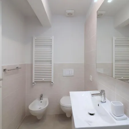 Benedetta In Lejlighed