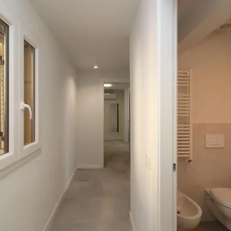 Benedetta In Firenze